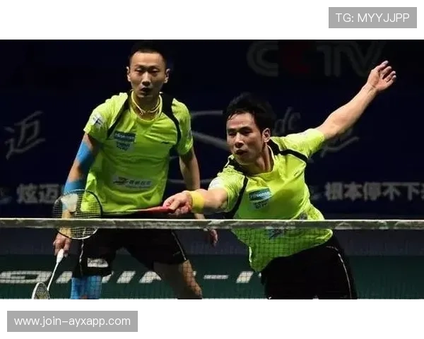 羽毛球网前快节奏轮转换位的奥秘：掌控场上主动权的关键技巧