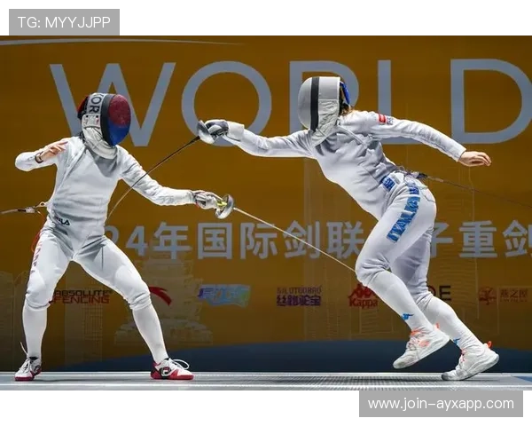 击剑世锦赛：意大利队夺冠冠军背后的荣耀与传承