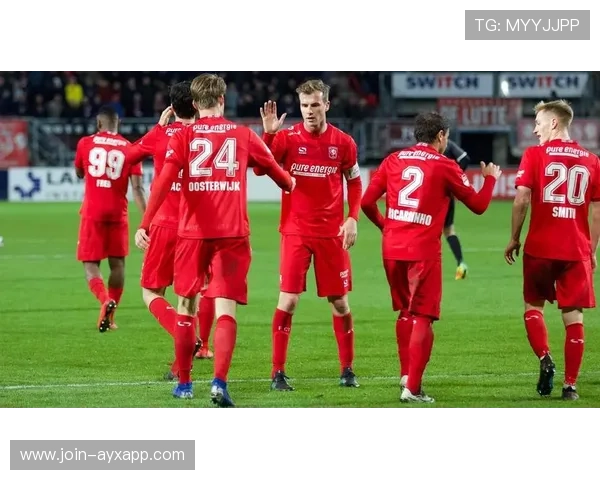 费耶诺德准备签下强打型前锋,开启新赛季攻坚战的无限可能 费耶诺德准备签下强打型前锋,开启新赛季攻坚战的无限可能