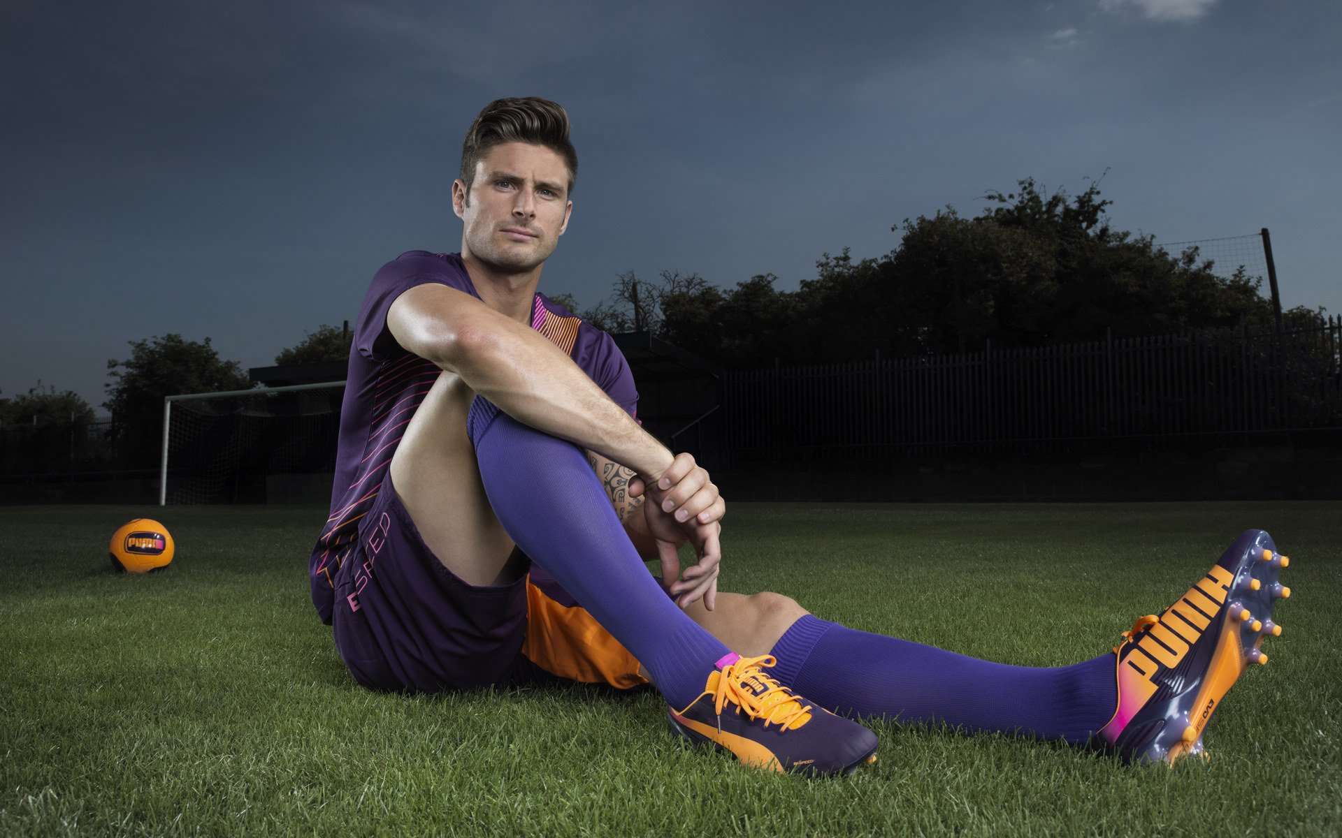 _激萌！青少年花式足球表演赛点燃青春激情_，青少年足球运动会